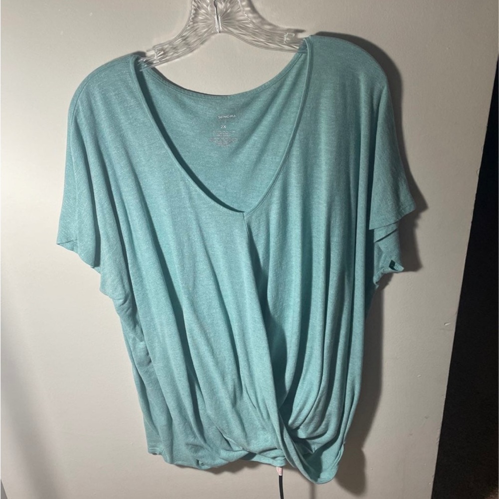 Cute blue top